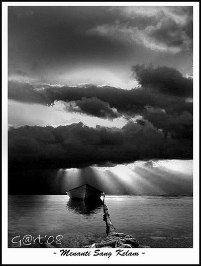 Menanti sang kelam 2528 l 2